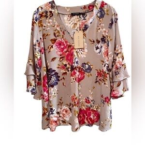 Blu Pepper Floral V-Neck Ruffle Top Sz M